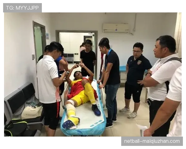 足球规则中危险动作的判罚标准与实际判定细节解析 足球规则中危险动作的判罚标准与实际判定细节解析